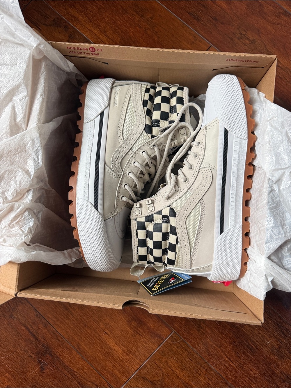 Vans SK8-HI Gore-Te - Picture 8 of 10